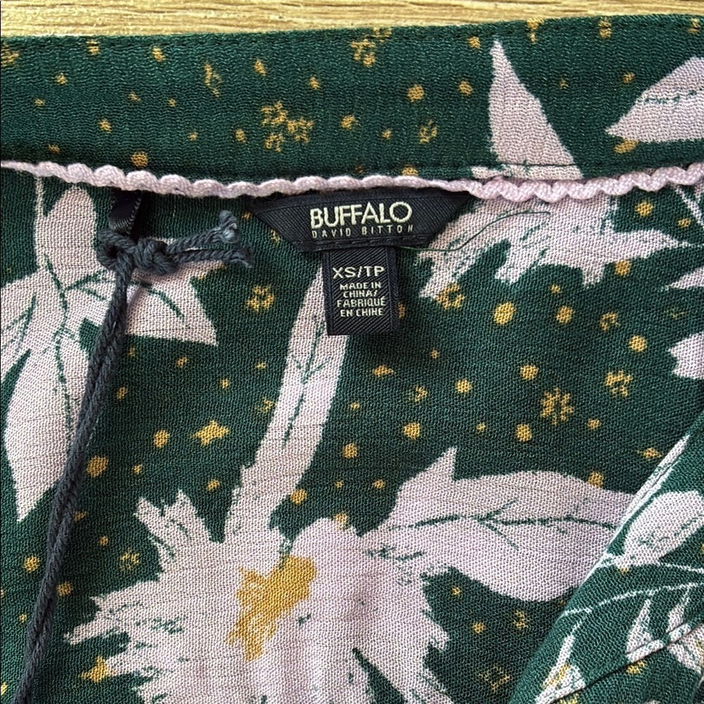 Buffalo David Bitton floral blouse xs - Picture 6 of 6